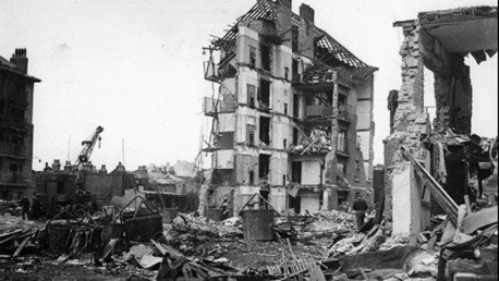 Revelan que Hitler bombardeó a miles de alemanes para probar cohetes V-2