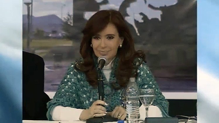 Cristina Fernández: "Si no hay guerras, las industrias te las crean para que comprés armas"