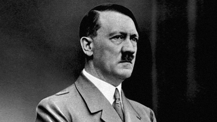 Un cura austríaco explica el celibato elogiando el ejemplo de Hitler