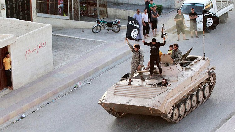 "Volveremos a quemar EE.UU.": Seguidores del Estado Islámico prometen un nuevo 11-S
