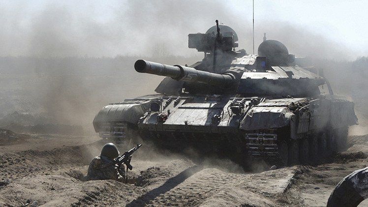 Donetsk: Militares ucranianos preparan provocaciones uniformados como rusos