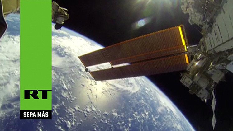 Astronautas graban con una GoPro las labores durante su caminata espacial