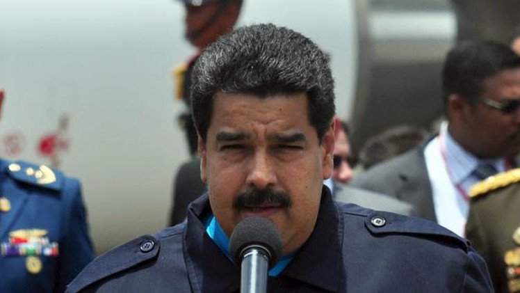 Maduro advierte estar "preparado para dar la batalla" contra España