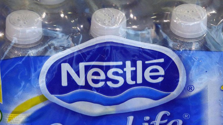 EE.UU.: Nestlé bombea agua desde bosque nacional con un permiso caducado hace 25 años