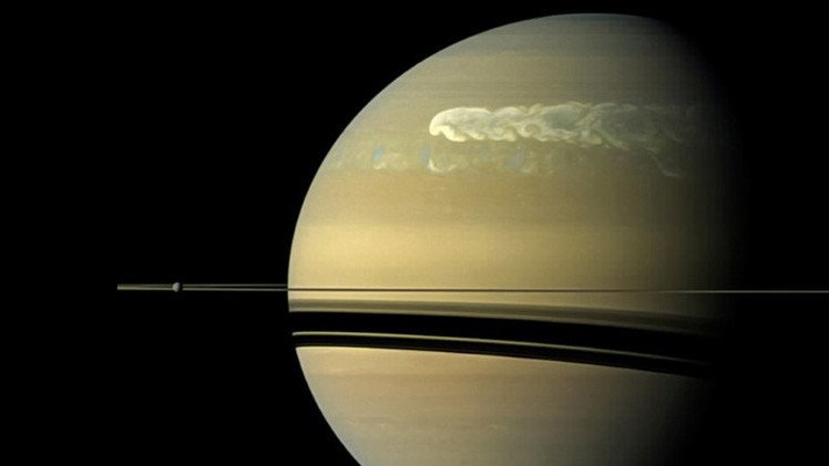 Adiós al misterio de la Gran Mancha Blanca de Saturno