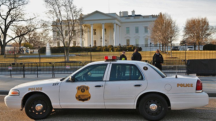 Cierran las calles alrededor de la Casa Blanca por un paquete sospechoso
