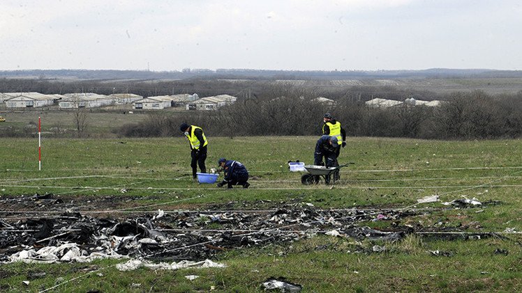 Un forense revela datos secretos sobre el accidente del MH17 en Donbass
