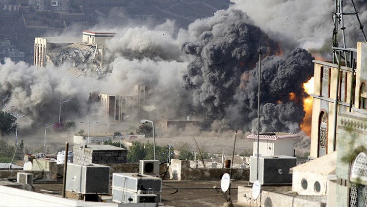 FUERTES IMÁGENES: ¿Es así la Restauración de la Esperanza? Espeluznante bombardeo a Yemen