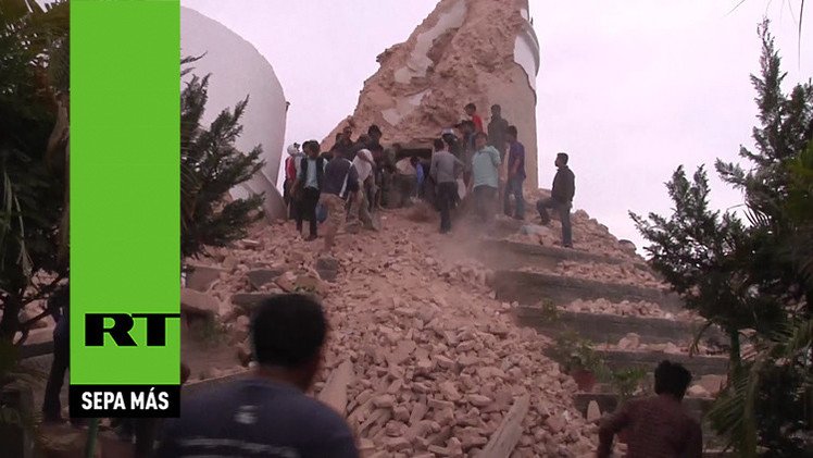 PRIMERAS IMÁGENES: Terremoto de 7,9 en Nepal deja muertos y numerosos derrumbes