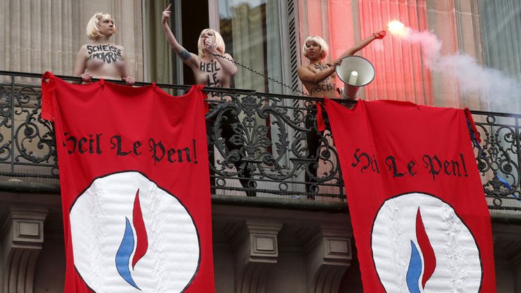 Video: Activistas de FEMEN atacan a Le Pen haciendo saludos nazis