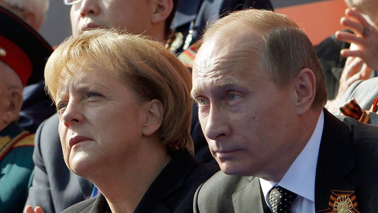 Merkel explica por qué su visita a Moscú "es importantísima" para todos los alemanes