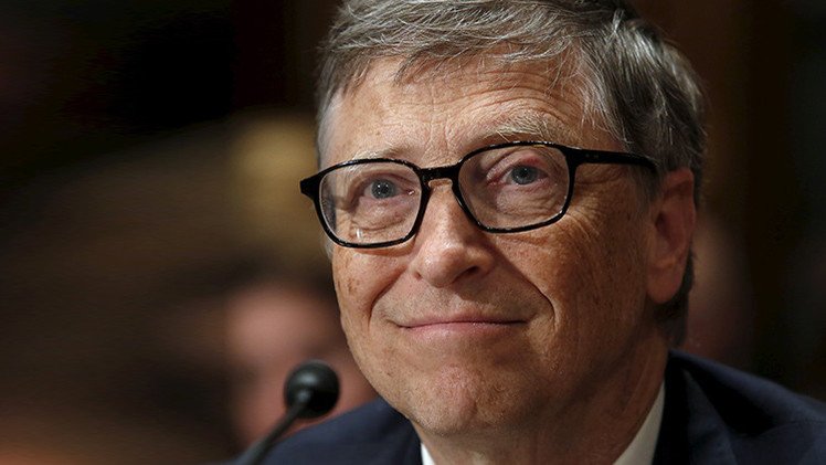 Bill Gates: "Me encanta el dólar, pero yo apostaría por el yuan"