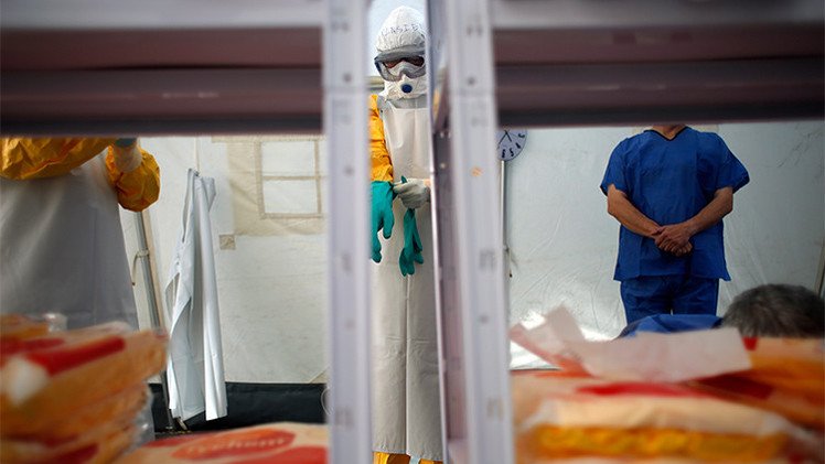 Sorpresa médica: El virus del ébola reaparece en el ojo de un afectado ya curado