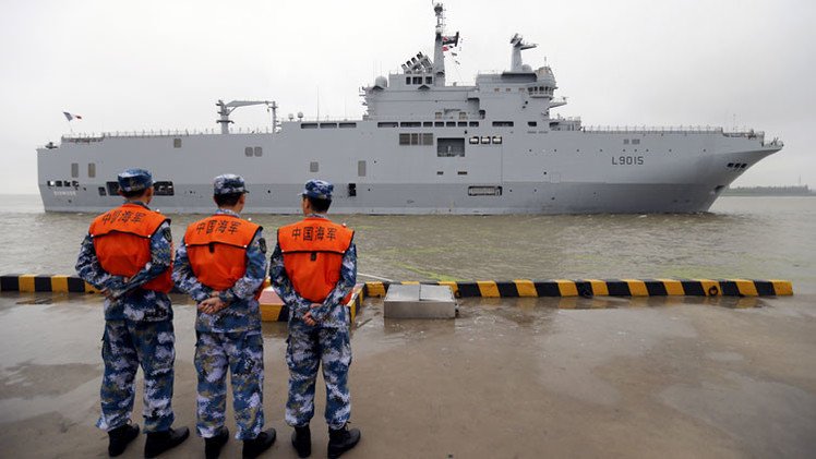 Francia podría venderle a China los buques Mistral construidos para Rusia