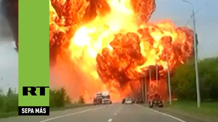 Inédito: Escalofriante explosión de un camión en el sur de Rusia
