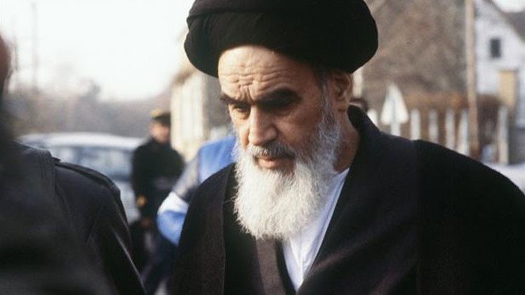 El sah de Persia pidió al Mossad que asesinara al ayatolá Jomeini