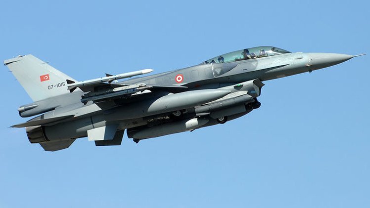 Turquía derriba un avión sirio por "violar el espacio aéreo" del país