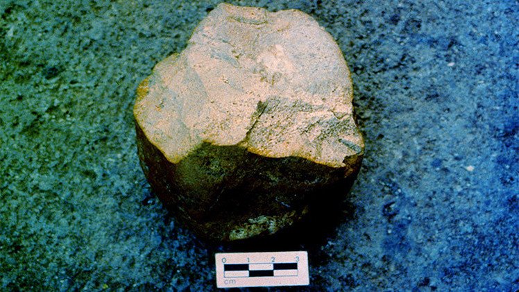 ¿Quién las hizo?: Hallan herramientas de piedra mucho más antiguas que los primeros humanos