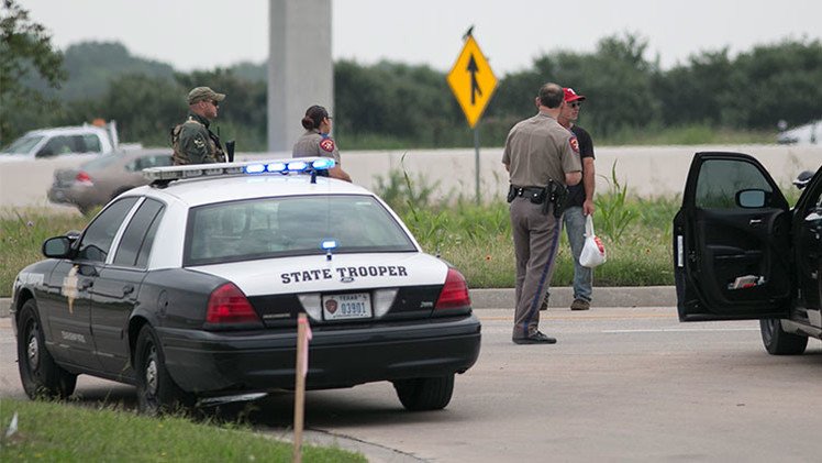 EE.UU.: Policía usa gas pimienta y pistola 'táser' contra un afroamericano con un derrame cerebral