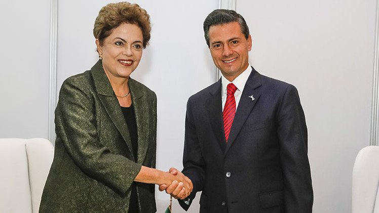 Rouseff "abre un nuevo capítulo" en las relaciones con México, "clave en la unidad latinoamericana"