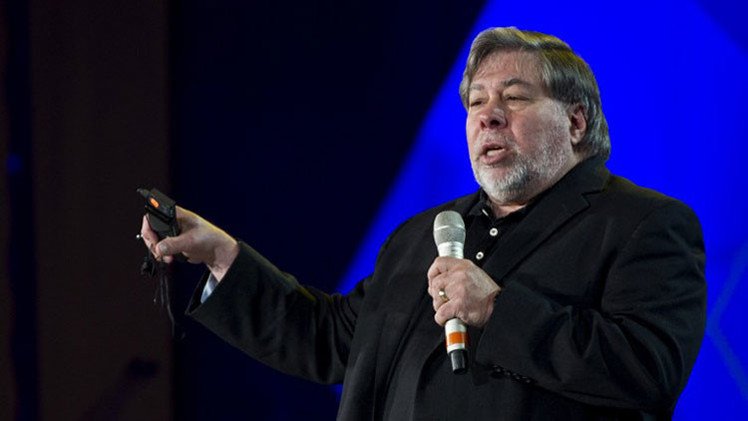 Steve Wozniak: EE.UU. sería como Dubái "si no hubiéramos gastado todo el dinero en el Ejército"