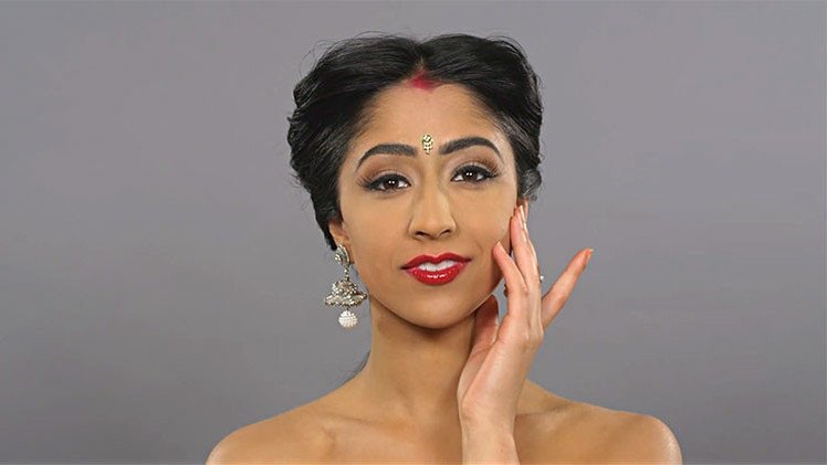 100 años de belleza femenina india en un minuto  