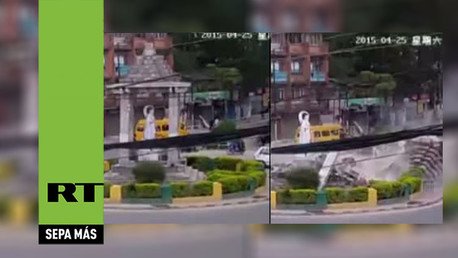 Esta es la famosa estatua que se resistió a caer en el fuerte terremoto de Nepal