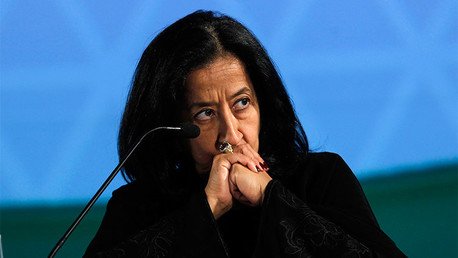 Conozca a la multimillonaria empresaria saudita que no puede conducir un coche ni salir del país