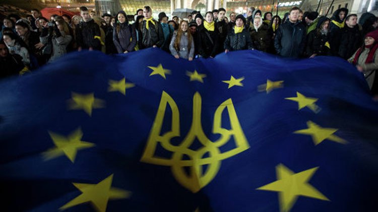 Forbes: "Tras la crisis económica a Ucrania le espera otra catástrofe"