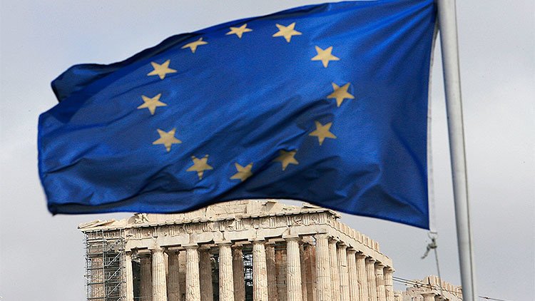 El ministro de Economía italiano opina que es probable que Grecia salga de la zona euro