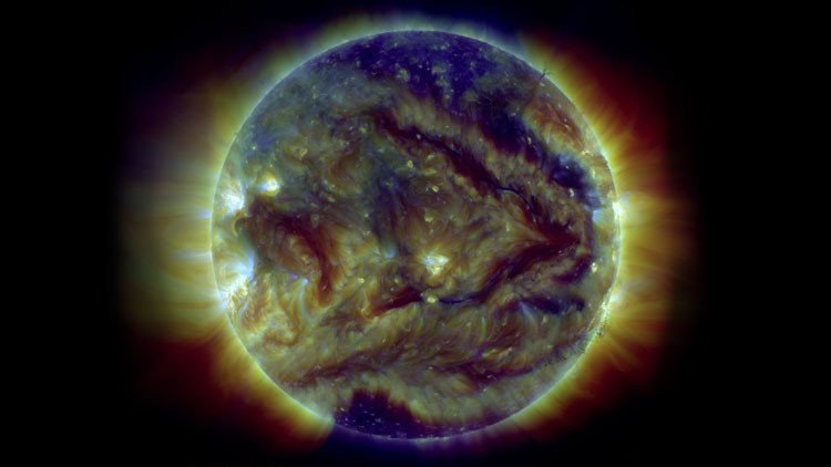 Aparece una flecha gigante en el Sol: ¿Qué nos indica el astro rey?