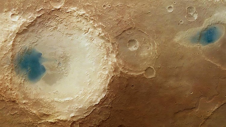 ¿Qué son las misteriosas 'lagunas azules' captadas en la superficie de Marte?