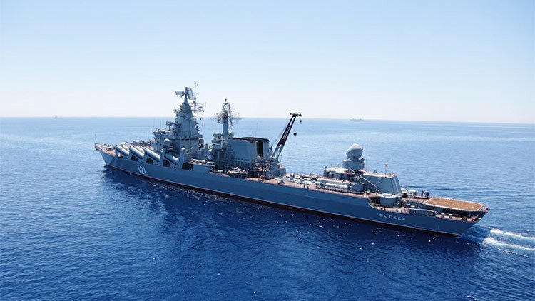 Buques de la flota rusa del mar Negro atracan en el puerto egipcio de Alejandría
