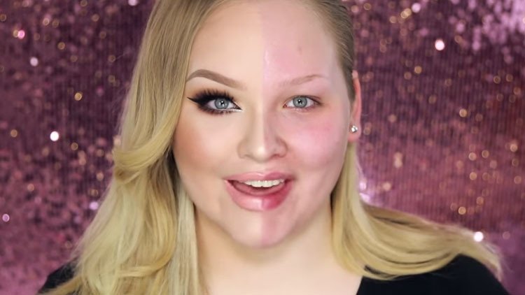 Una joven demuestra el poder del maquillaje 'transformando' su cara