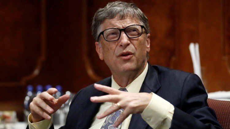 Piden dinero a Bill Gates para el primer trasplante de cabeza