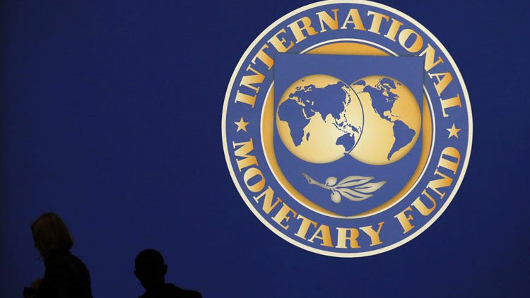 Bloomberg: "El FMI ofrece a Ucrania un cáliz envenenado"