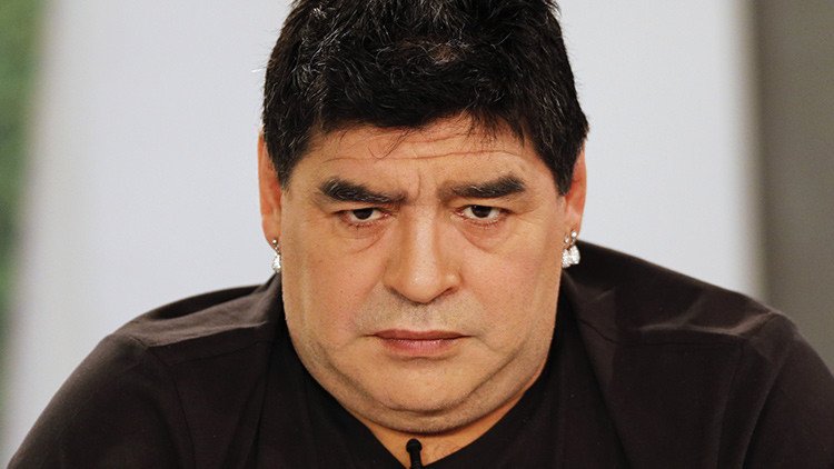 Maradona: "Grondona nos entregó en la final del Mundial de 1990"