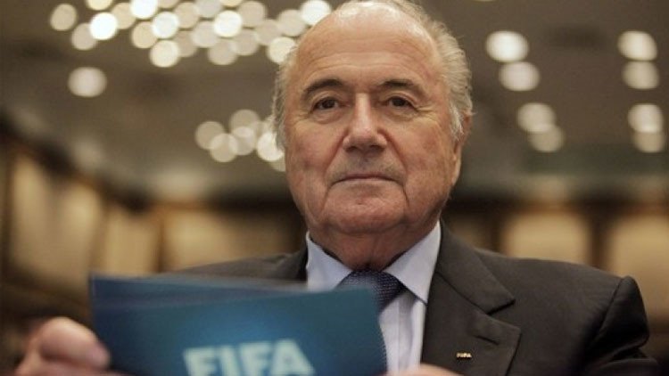 La FIFA confirma que Blatter no renuncia a su cargo 