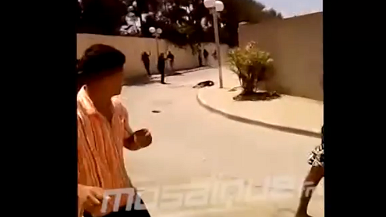 Vídeo de un turista que grabó el atentado terrorista en Túnez