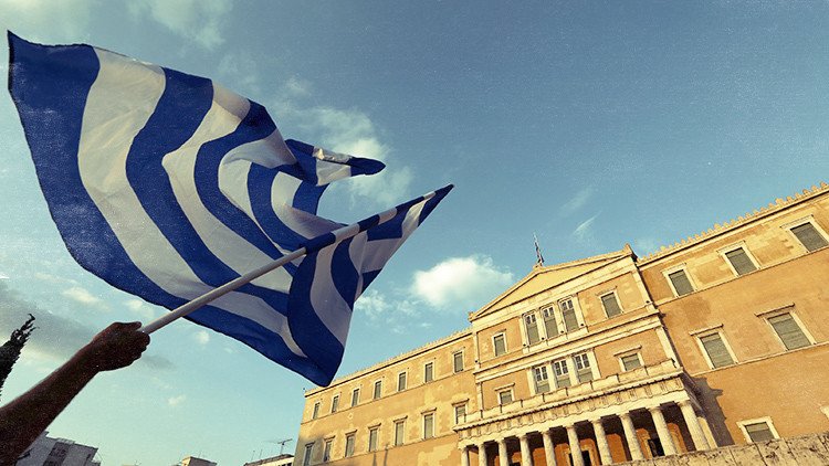 Podemos: "La Troika desea 'derrocar' al Gobierno democrático de Tsipras"