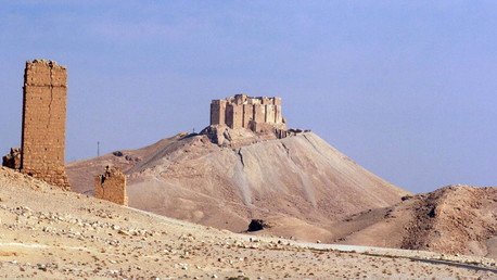 Fotos: La nueva base del EI en una lujosa mansión de la familia real de Catar en Palmira