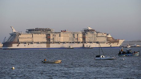 Fotos: El crucero más grande del mundo ya calienta motores