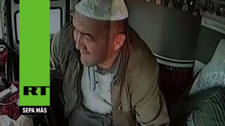 Chofer sufre paro cardíaco en plena carretera y su acompañante salva a los pasajeros
