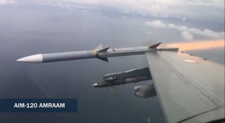 Un F-16 danés derriba un dron en los cielos del mar del Norte