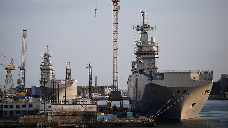"Lo siento, Francia, pero Rusia construirá buques de asalto Mistral"