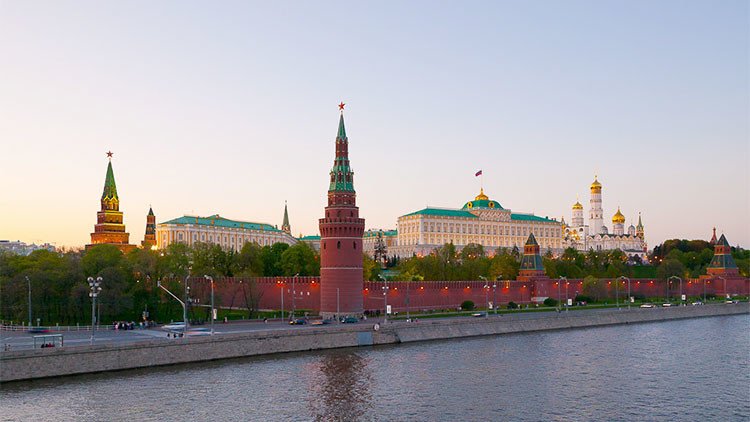"Occidente impone sanciones para propiciar un cambio de poder en Rusia"
