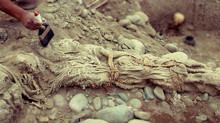Hallan una 'momia' de la civilización medieval perdida cerca del Ártico ruso