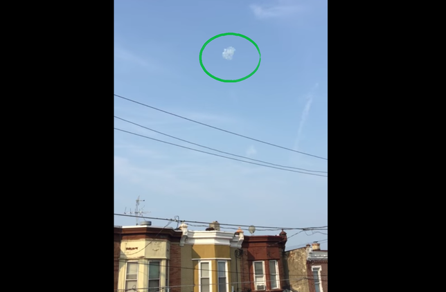 ¿Un OVNI espuma?: Graban una extraña masa flotante en Filadelfia