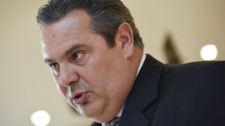 El ministro de Defensa de Grecia se niega a apoyar el acuerdo con los acreedores