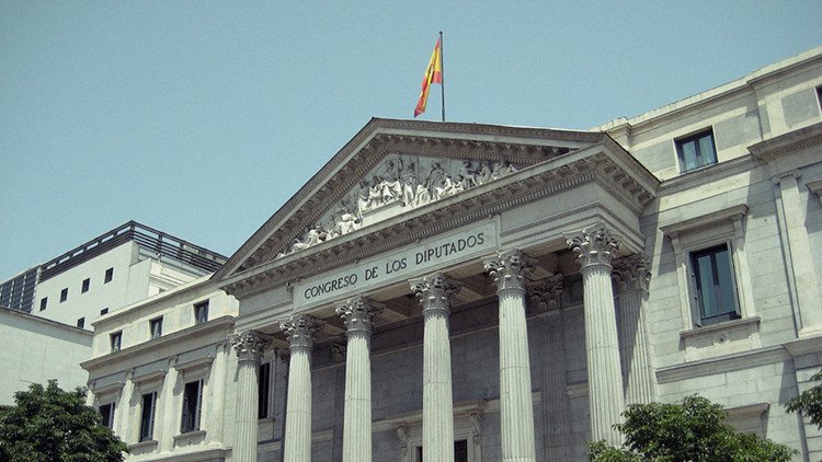 El Congreso español debate la contribución española al rescate griego